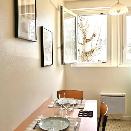 - Apartamento *